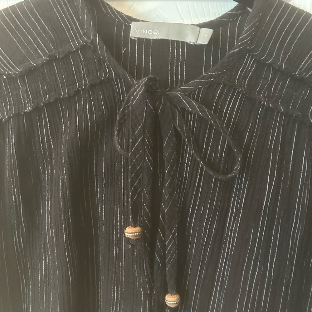 Vince Black and White Boho Flirty Top XS with Tie
